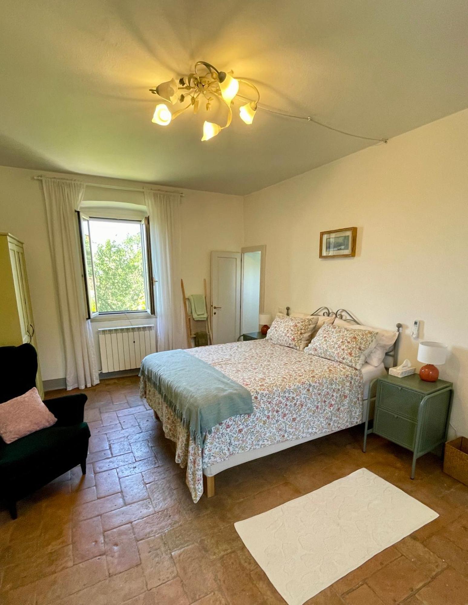 Private Stone Cottage With Starlink & Lake View Tuoro sul Trasimeno Esterno foto